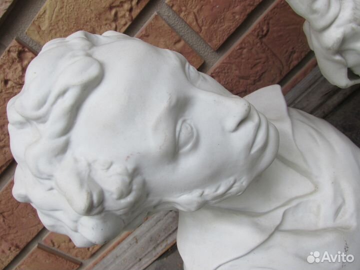 Пушкин на прогулке Данько лфз бюст лзфи статуэтка