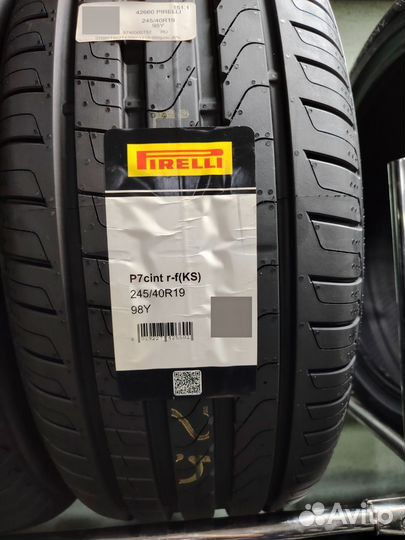 Pirelli P7 245/40 R19 и 275/35 R19 98Y