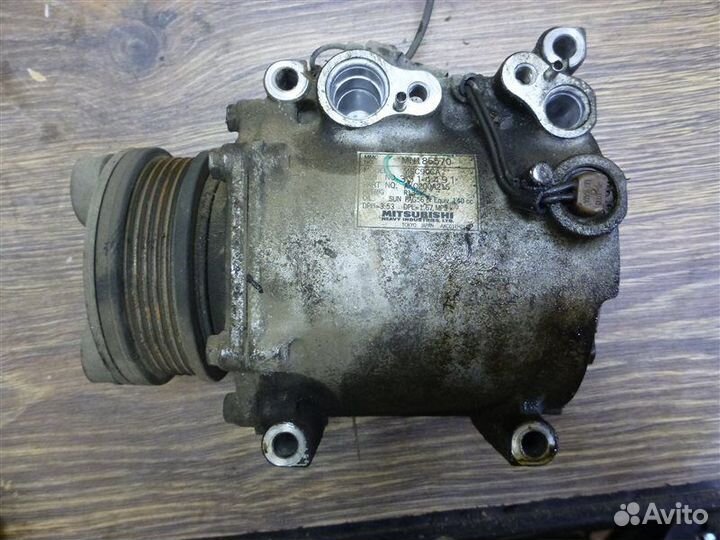 Компрессор кондиционера Mitsubishi Lancer CS1A