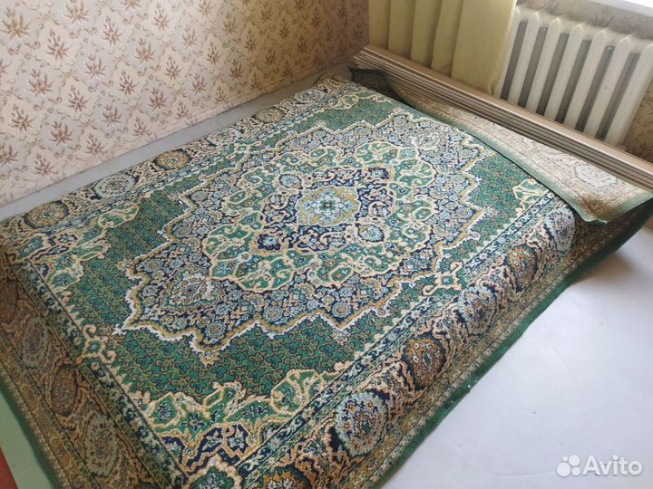 Ковер бу в хорошем состоянии