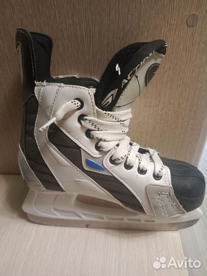 Коньки хоккейные детские