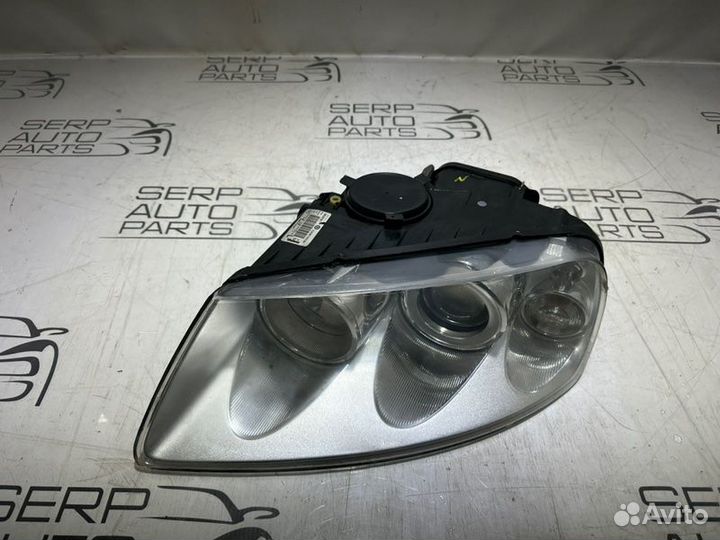 Фара левая Volkswagen Touareg 7L 3.2 BAA 2004