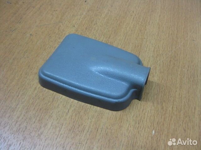 Крышка зеркала внутренняя Mitsubishi Pajero (1990