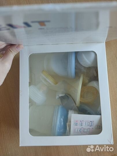 Молокоотсос avent