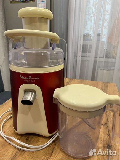 Соковыжималка Moulinex Moulinex JU 5811 Easy Fruit