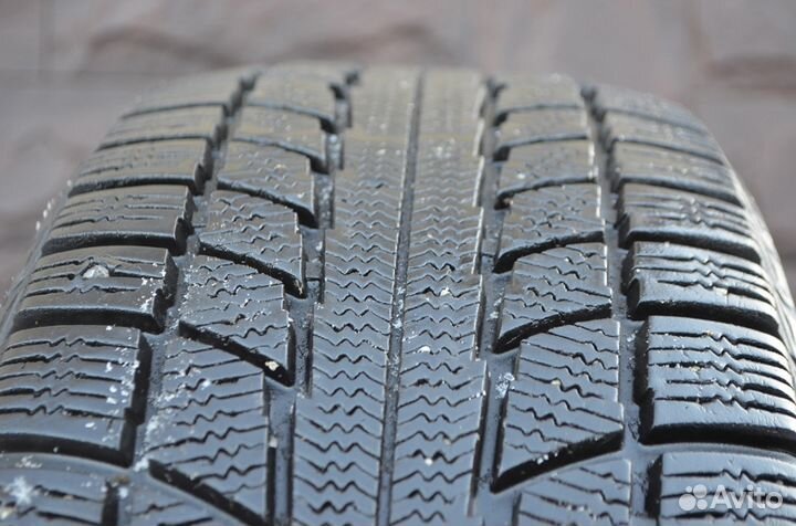 Triangle TR777 225/60 R17