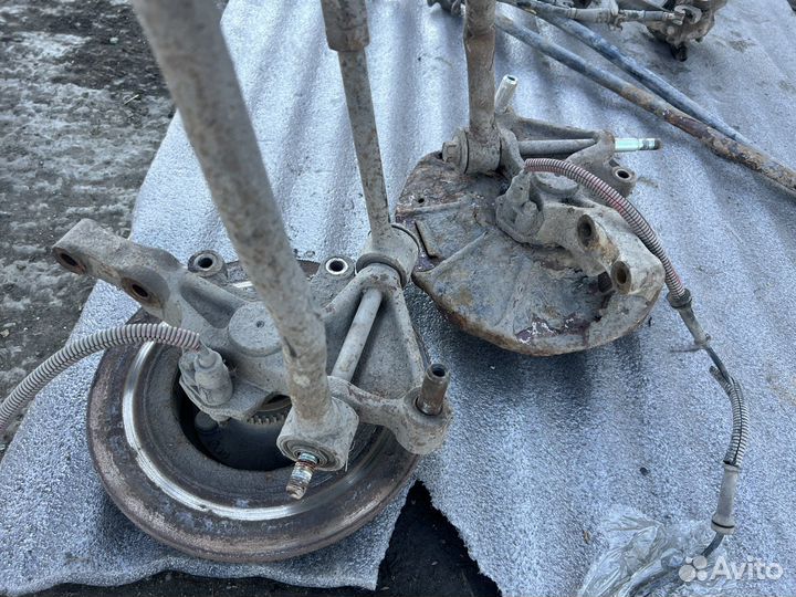 Задний кулак ступица Kia Spectra