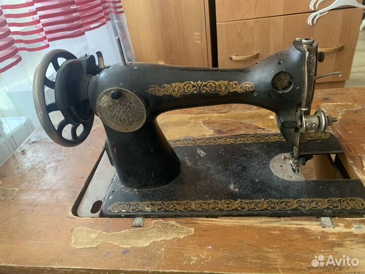 Швейная машинка