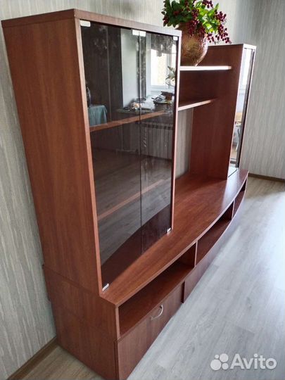 Стенка в гостиную бу