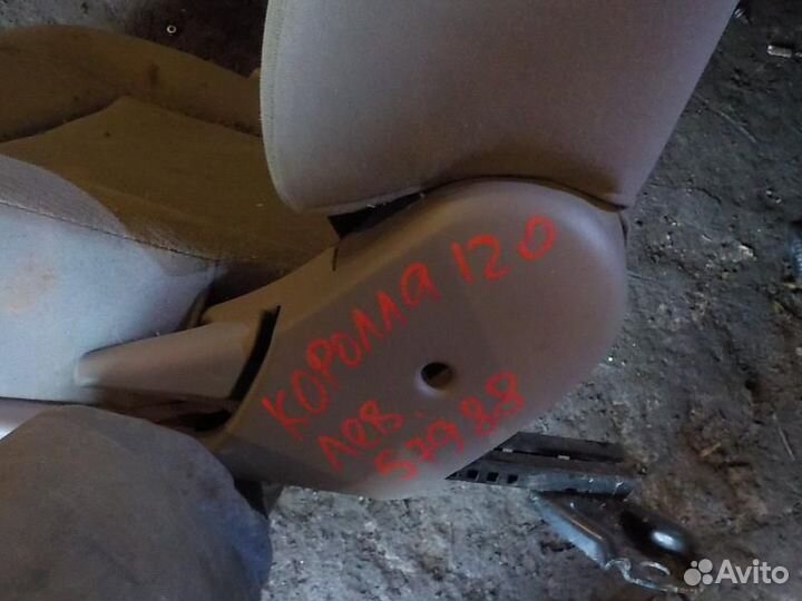 Сидение toyota corolla 120 переднее левое