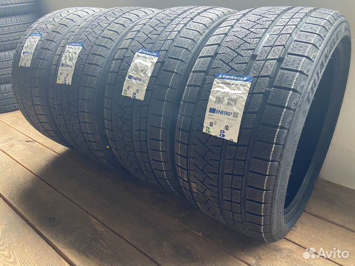 Triangle PL02 235/55 R18 104V