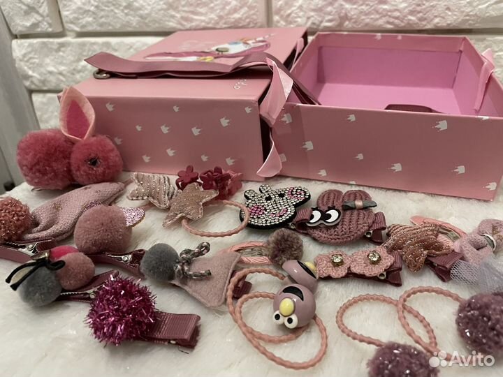 Набор заколок