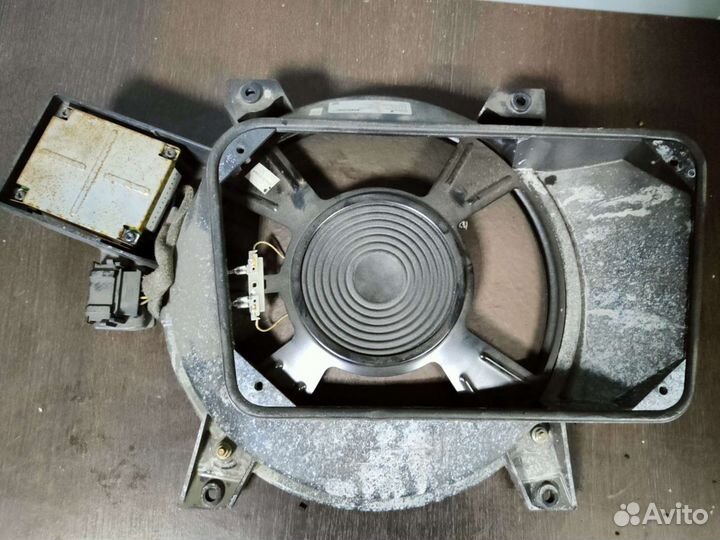 Сабвуфер audi a8 d3 bosse 2005год