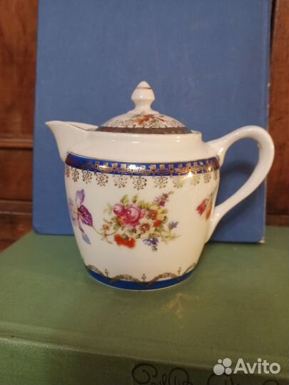 Фарфоровый молочник сливочник нгф