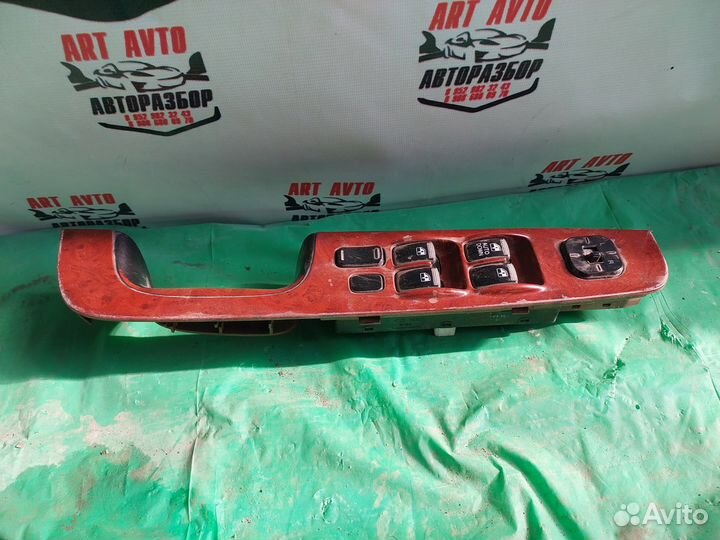 Блок уп. стеклоподъёмниками Hyundai Sonata EF