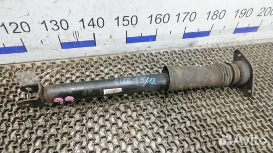 Амортизатор задней балки hyundai IX35 1 (8UK15LX02