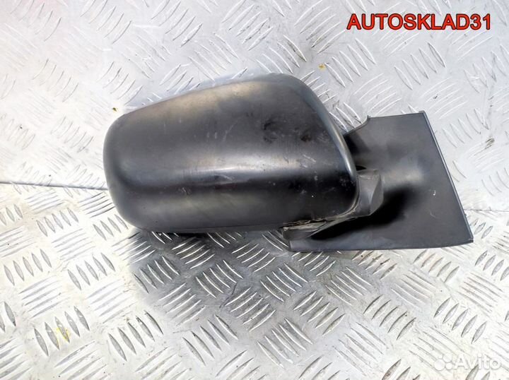 Зеркало правое Toyota Yaris 879100D250