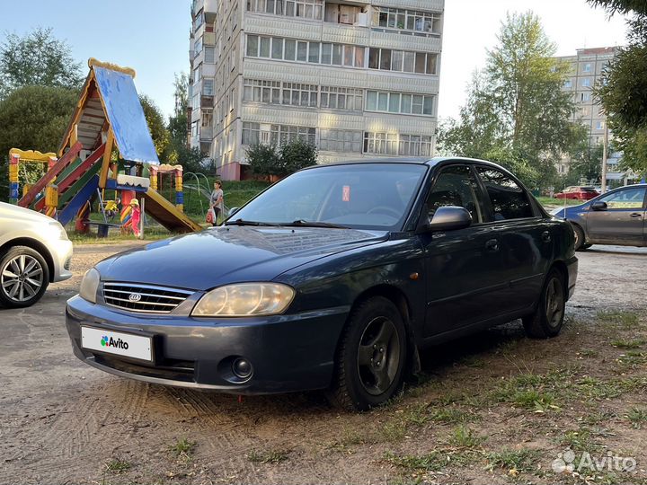 Kia Spectra, 2004