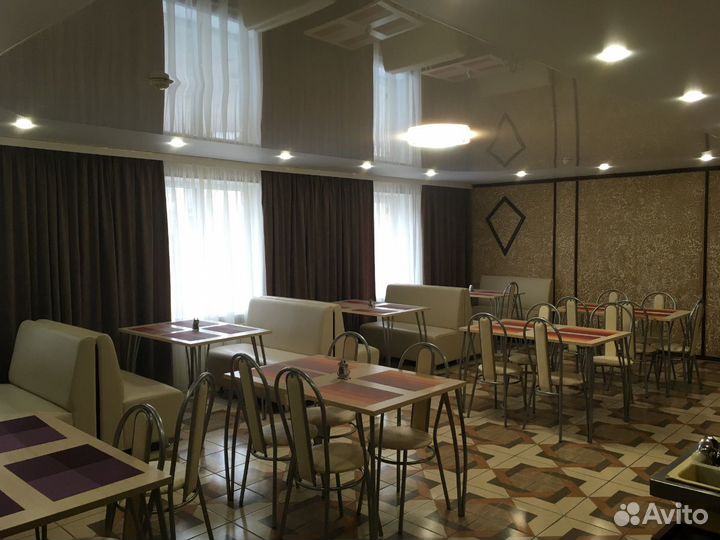 Кассир на раздачу и по совместительству повар