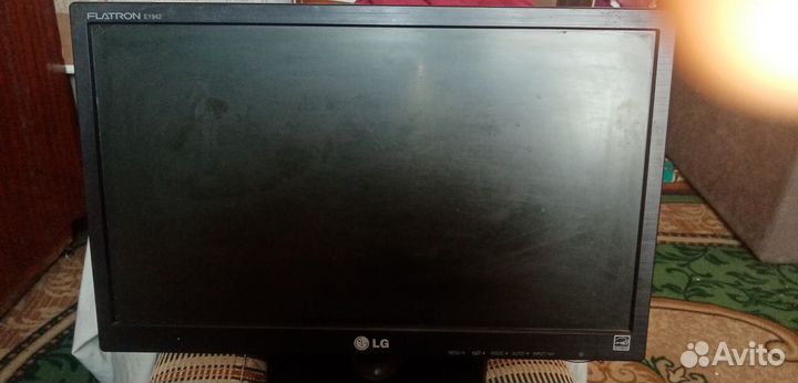 Монитор LG