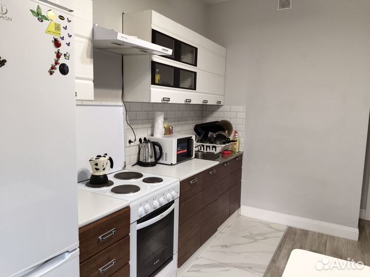 Продам кухонный гарнитур бу