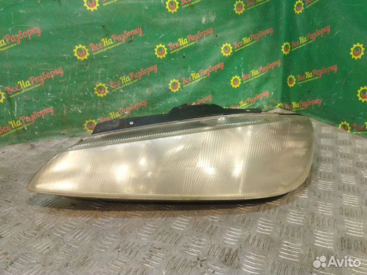 Фара передняя левая Peugeot 406 седан 1.8 1998