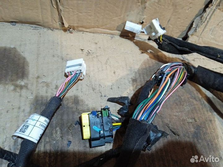 Проводка двери Hyundai Tucson