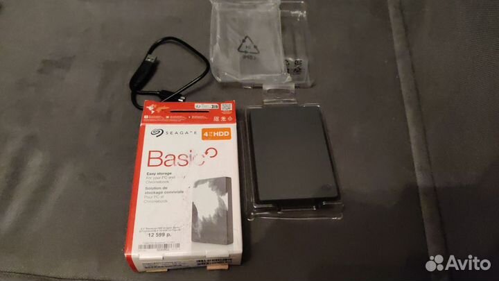 Жесткий диск внешний Seagate 4TB Seagate Basic