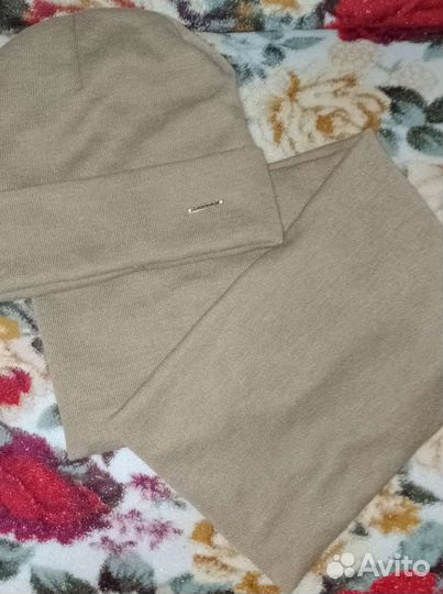 Комплект шапка, шарф новый