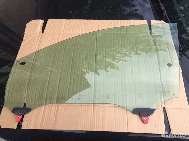 Стекло на тойота Камри v40