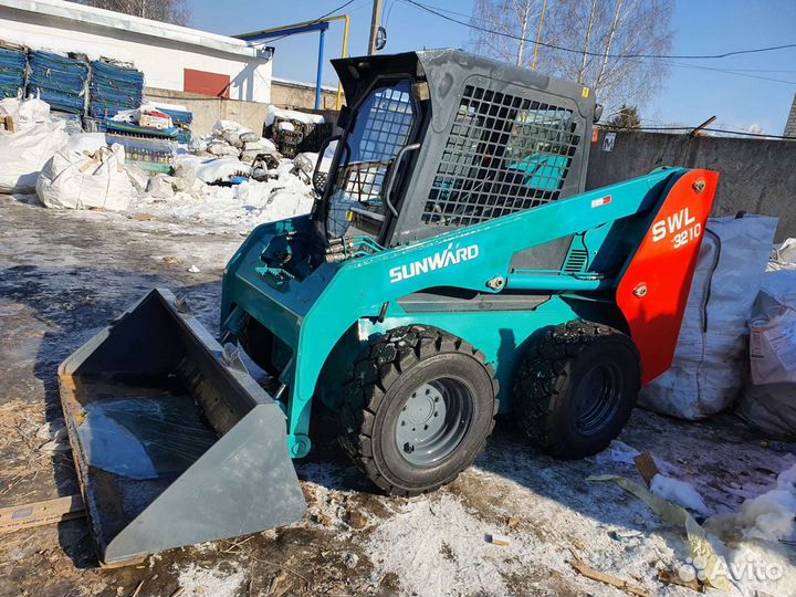 Мини-погрузчик Sunward SWL3210, 2014