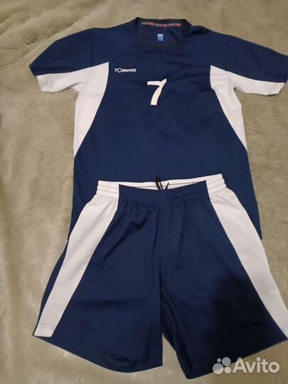 Костюм спортивный