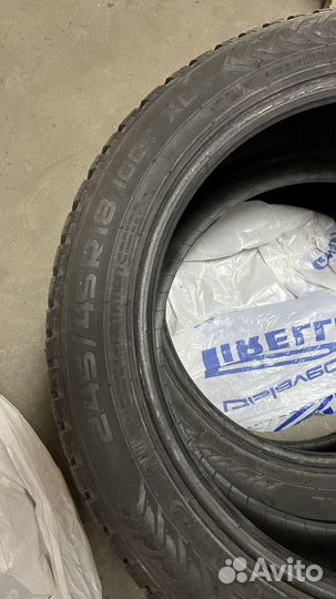 Nokian Tyres Hakkapeliitta 8 245/45 R18 100T