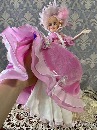 Коллекционная кукла