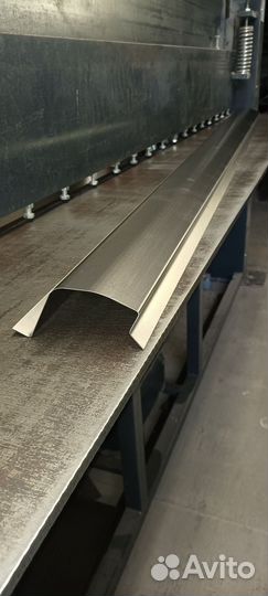 Порог для Volkswagen Golf