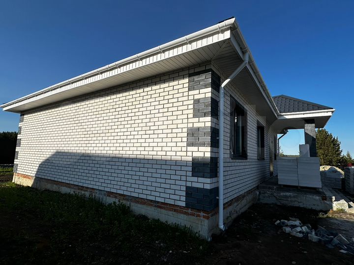 Коттедж 131 м² на участке 10,5 сот.