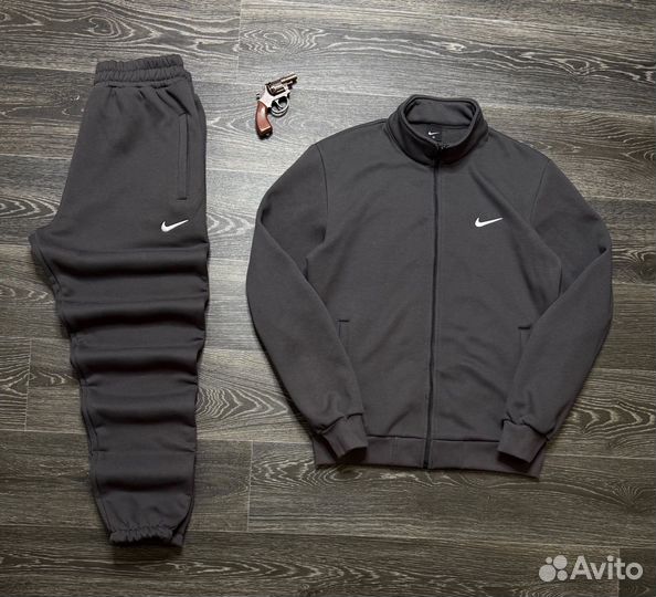 Спортивный костюм мужской Nike