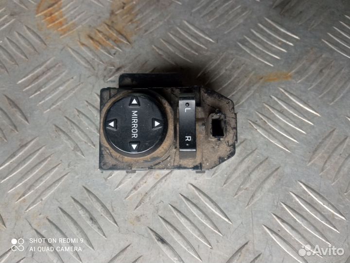 Блок управления зеркалами Hyundai Solaris 2