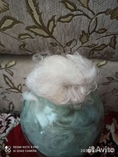 Козий пух, белого цвета