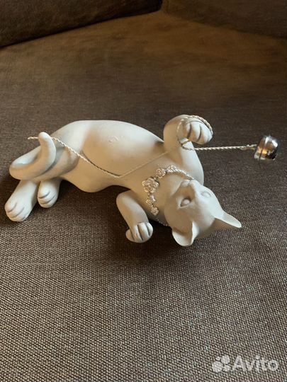 Статуэтка фигурка кошка