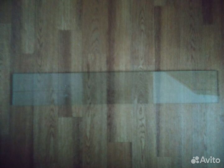 Стеклянная полка