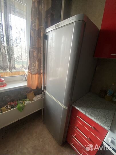 Холодильник Samsung Full no Frost