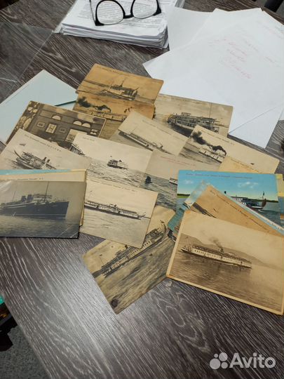 Коллекция книг и открыток старинных