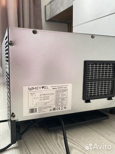 Винный холодильник шкаф Meyvel MV08-BF1