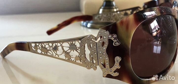 Очки от солнца женские Итальянские большой выбор