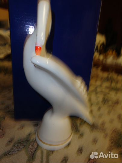 Фарфоровая статуэтка 