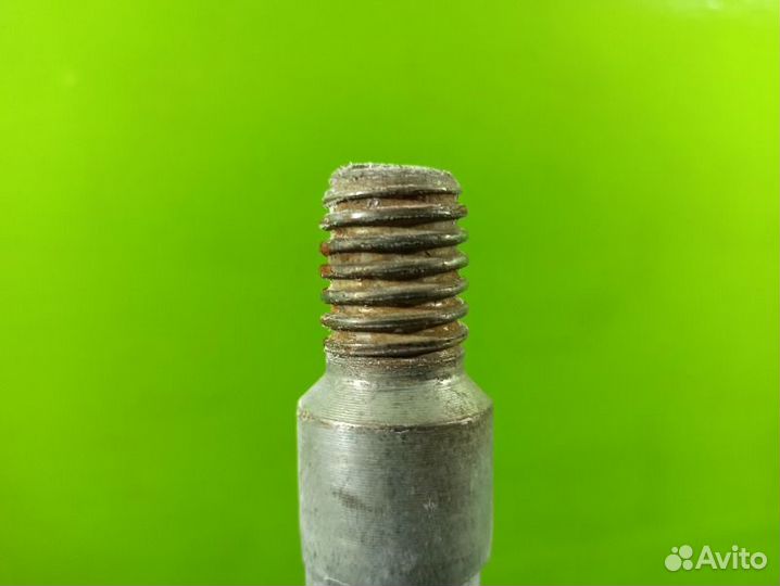 Буксировочный крюк Bmw 7 F01/02 N63B44A 2010