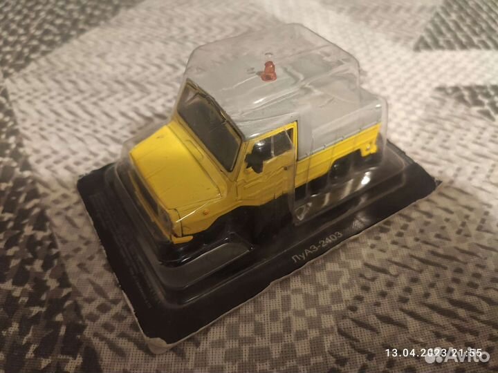 Модель луаз 2403 М 1/43