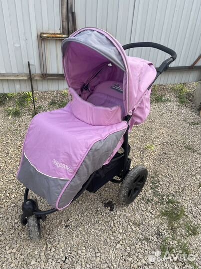 Прогулочная коляска