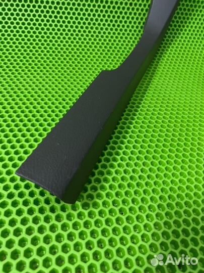 Накладка консоли АКПП передняя правая Lexus Gx470